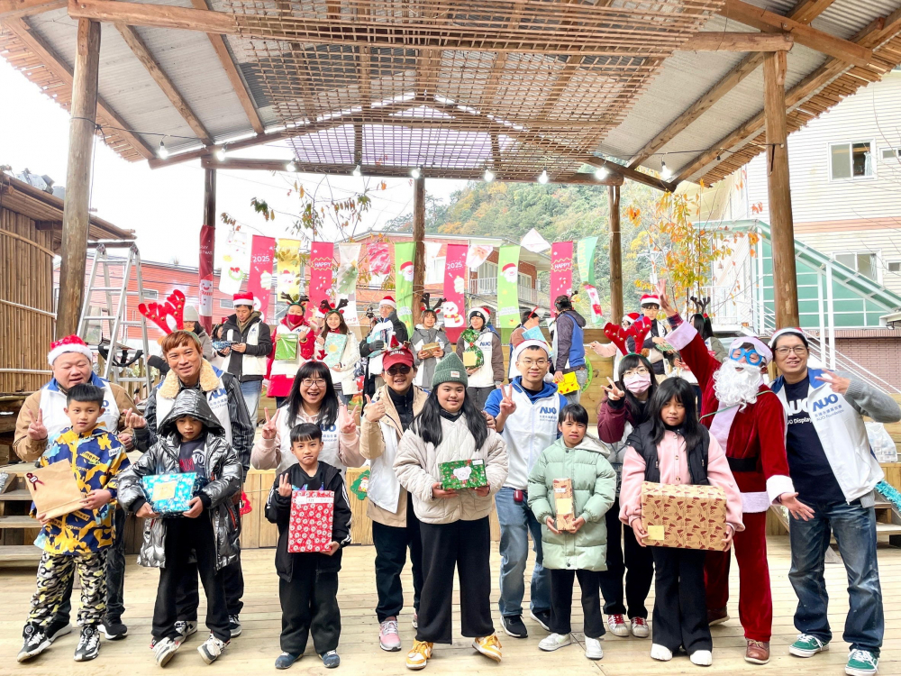 友達永續基金會號召「圓夢計畫」行動連續23年，由同仁凝聚內部愛心與資源送往偏鄉，累積為逾萬名兒童圓夢，實踐友達共創共好的永續精神。